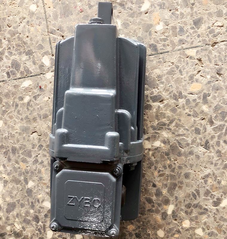 EB800-60 Elektro hidravlični potisnik za Zimbabve